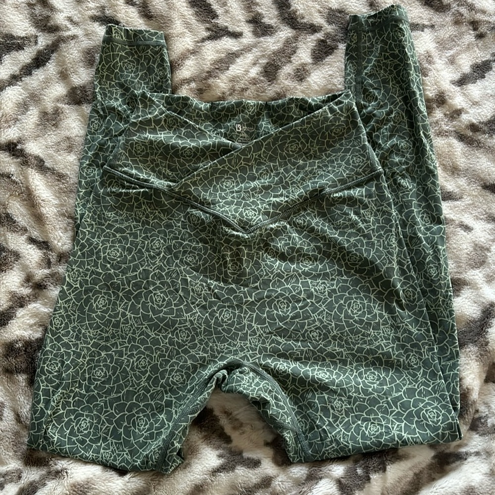 Buffbunny leggings size small